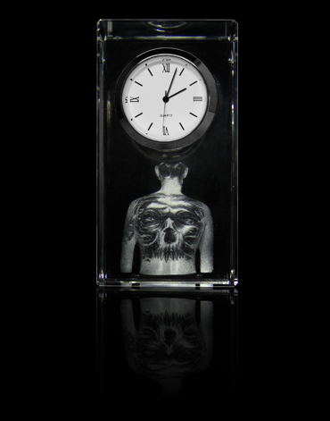 Tattoo Einzelporträt - Uhr, Glas eckig – GLASFOTO.COM