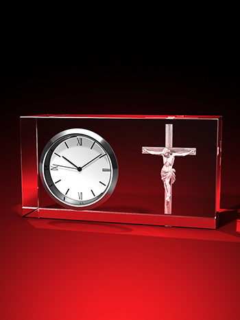 Christus am Kreuz - Uhr, Glas eckig – GLASFOTO.COM