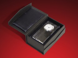Wartburg - Uhr, Glas eckig – GLASFOTO.COM
